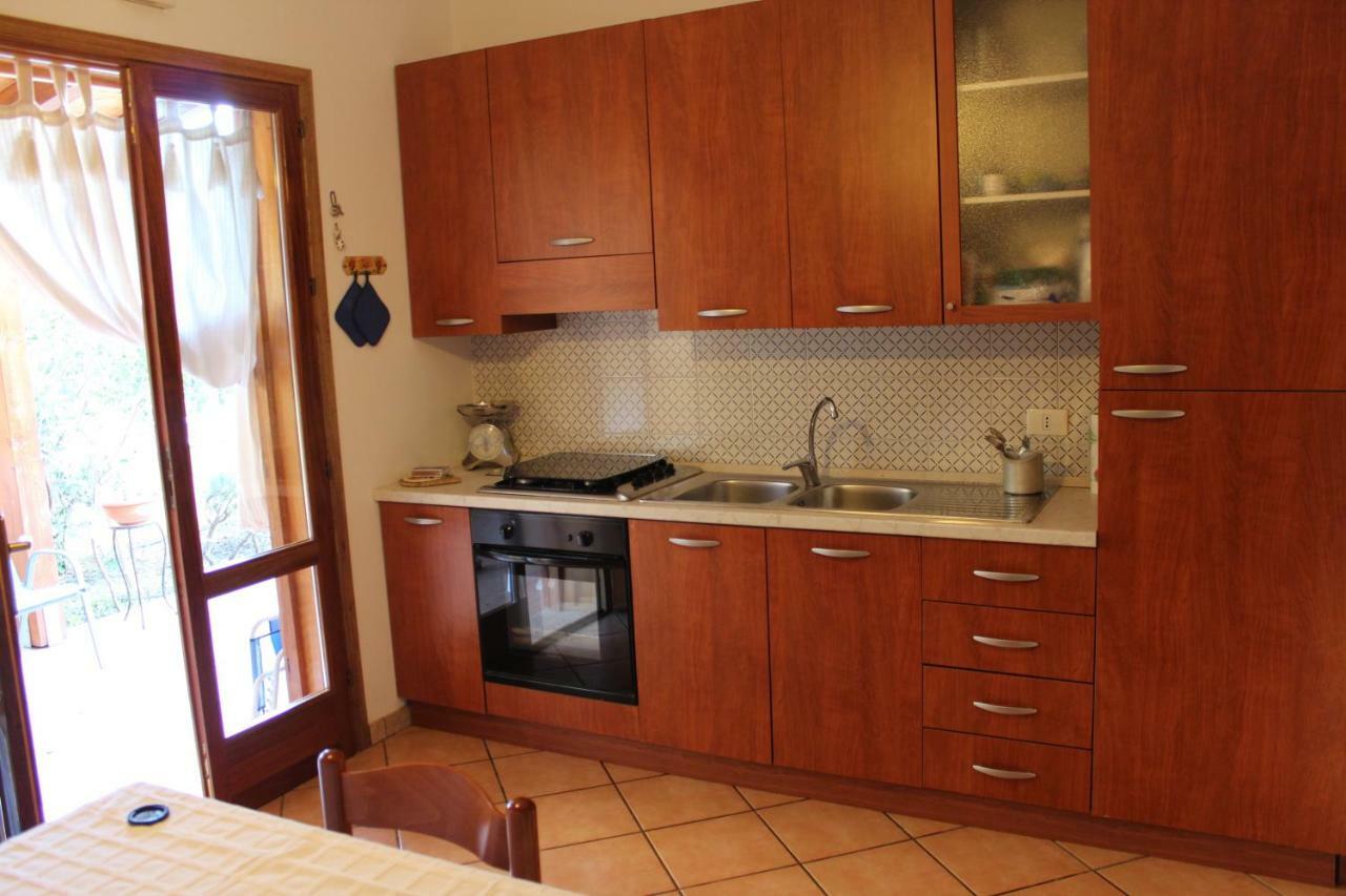 Villetta Con Giardino Mandarino Макари Екстериор снимка